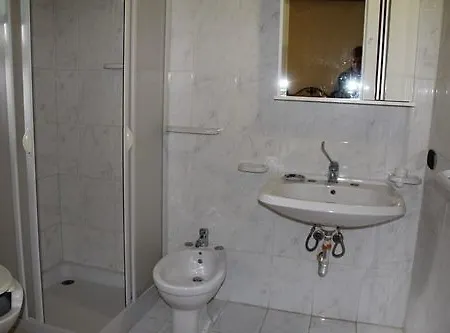 Bellajo Hotel *